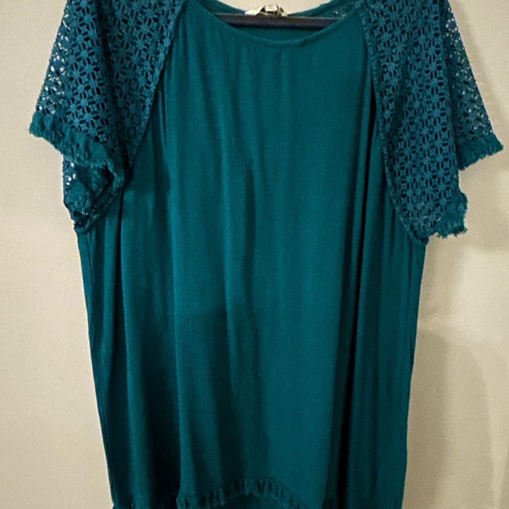 Umgee Teal Crochet Sleeve Blouse